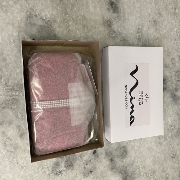 Nina Lara Feather Embellished Minaudiere Clutch - Picture 12 of 13